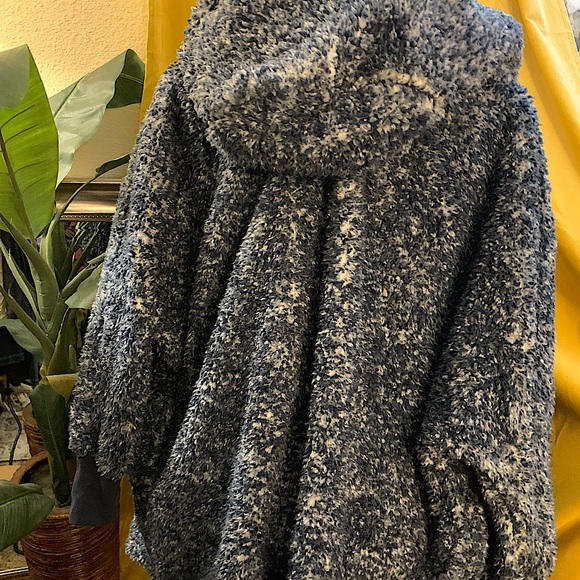 G.I.L.I. Cloud jacket with hood - Picture 13 of 16